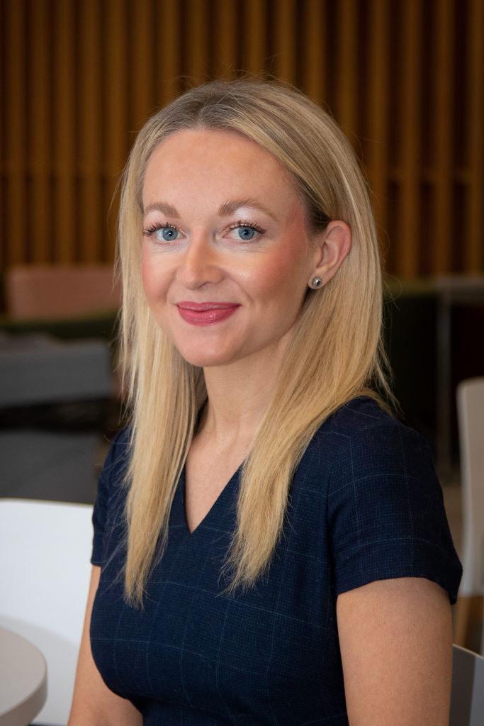 Amie Cross - Student Financial Consultant